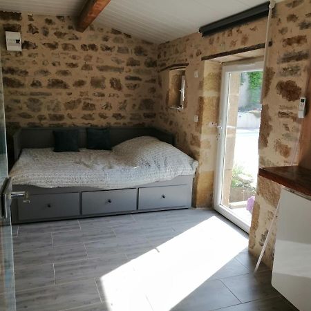 La Salamandre Vic-le-Comte Exterior foto